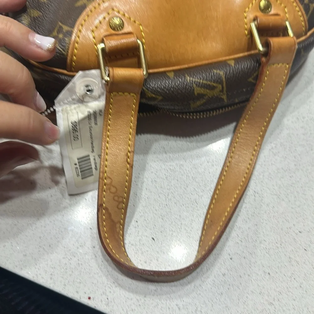 Louis Vuitton Excursion Monogram Handbag - Picture 7 of 9